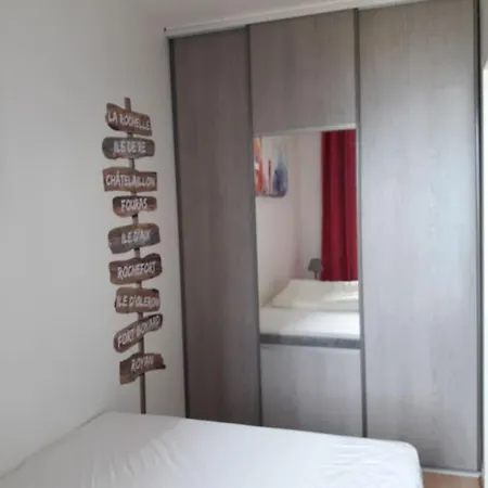 T2 - Face A La Des Minimes Апартаменты *